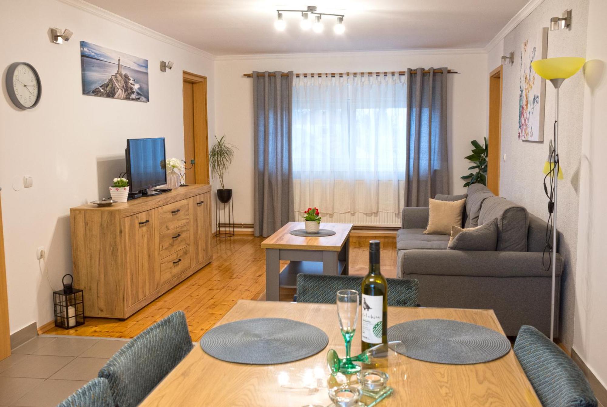 Vesna Apartamento Vukovar Exterior foto
